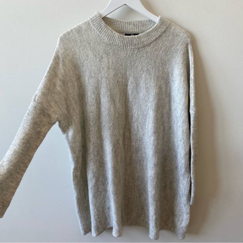 H&M Alpaca and Wool Blend Light Gray Crew Neck Oversized Sweater Size Small